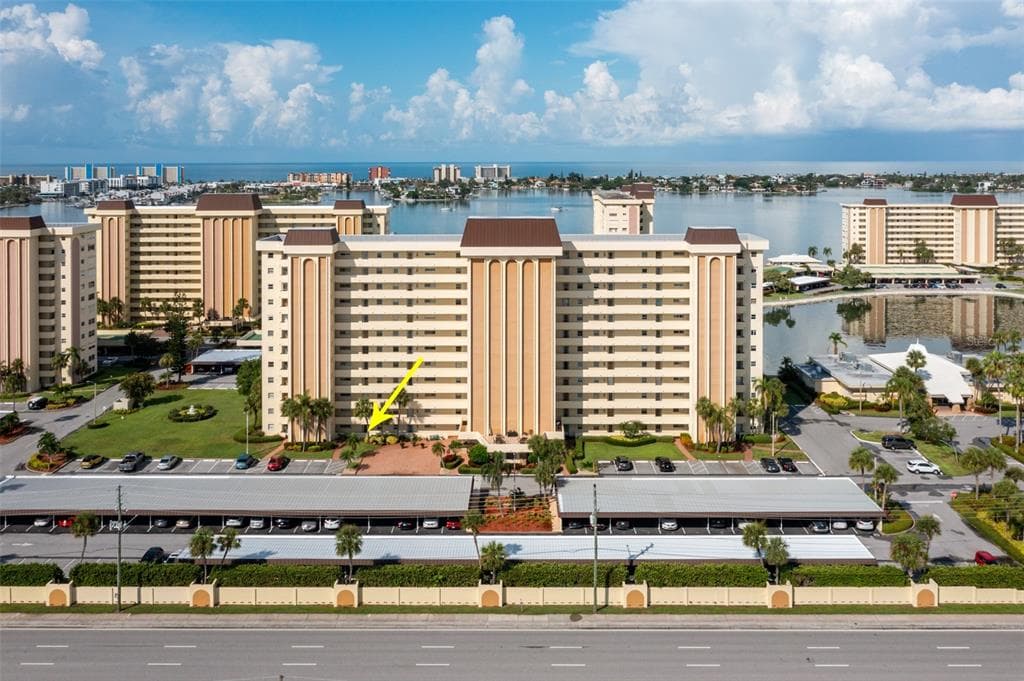 4575 COVE CIRCLE UNIT 102 ST PETERSBURG, FL 33708