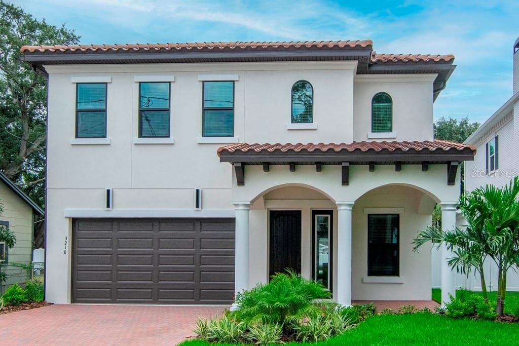3218 W PAUL AVENUE TAMPA, FL 33611