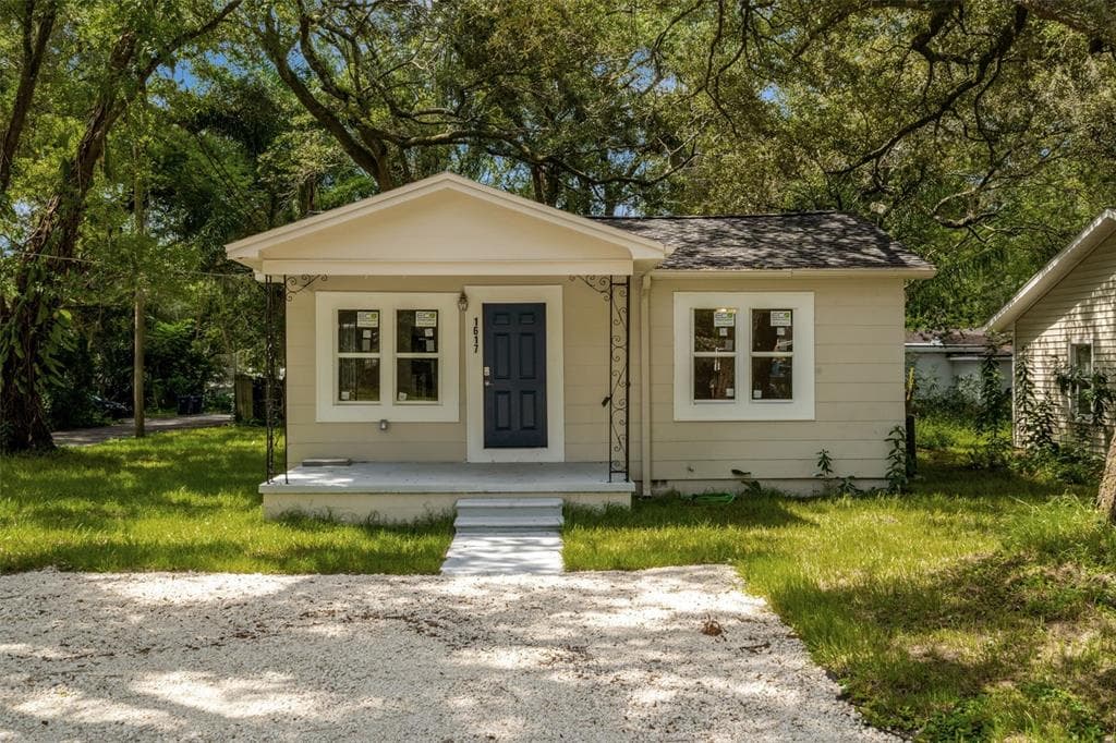 1617 E LINDEN AVENUE TAMPA, FL 33604