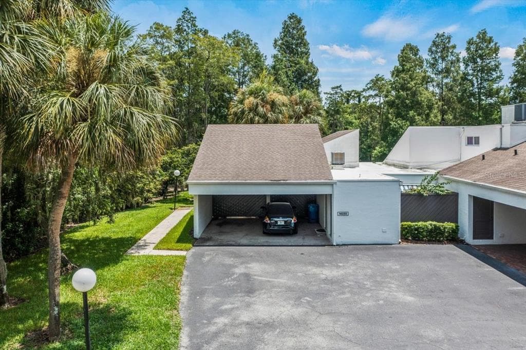 14235 CYPRESS CIRCLE UNIT 14235 TAMPA, FL 33618
