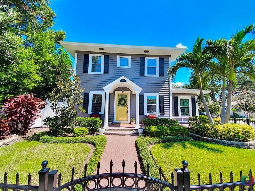 1301 28 AVENUE NORTH ST PETERSBURG, FL 33704