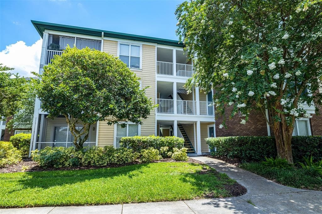 10114 WINSFORD OAK BOULEVARD UNIT 506 TAMPA, FL 33624