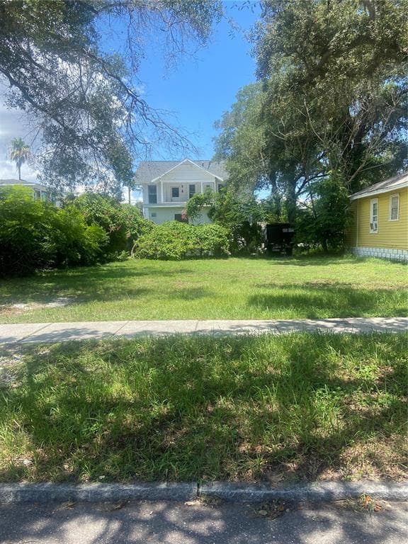 1049 13TH AVENUE S ST PETERSBURG, FL 33705