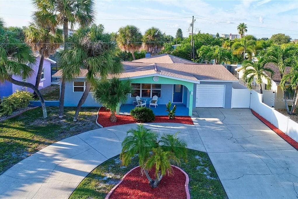 453 85TH AVENUE ST PETE BEACH, FL 33706