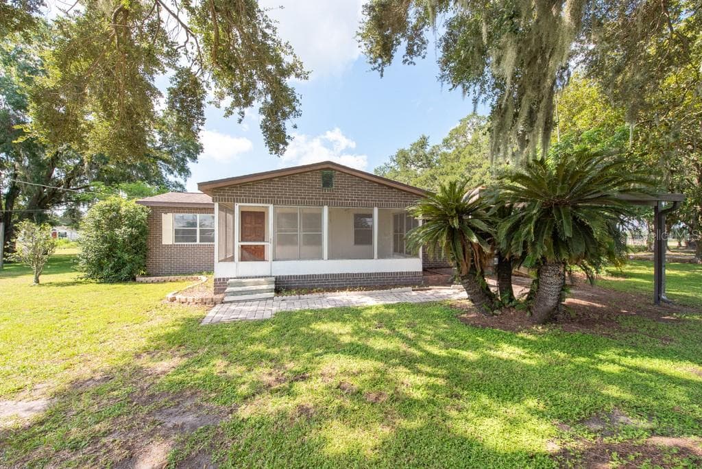 2607 E TRAPNELL ROAD PLANT CITY, FL 33566