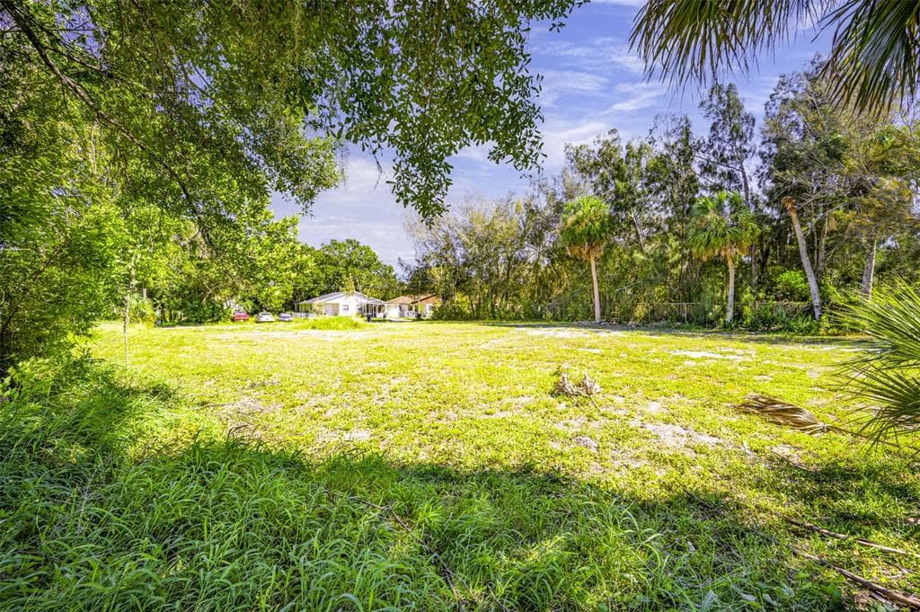 6207 S MARTINDALE AVENUE TAMPA, FL 33611