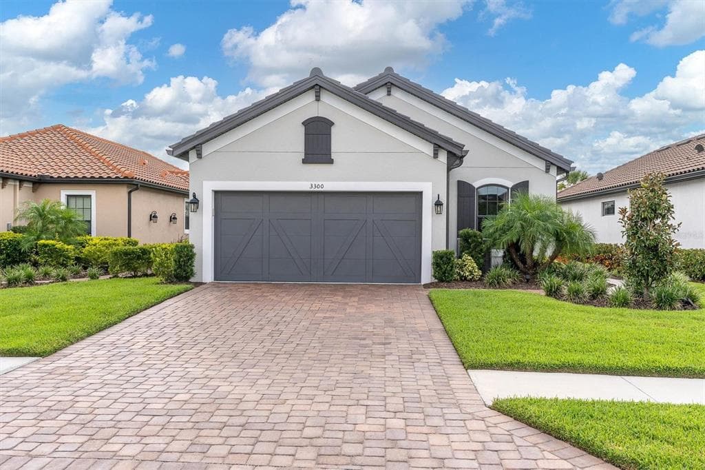 3300 FRANCOA DRIVE ODESSA, FL 33556