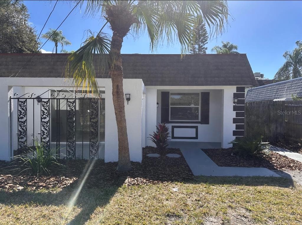 1169 2ND AVENUE NE LARGO, FL 33770