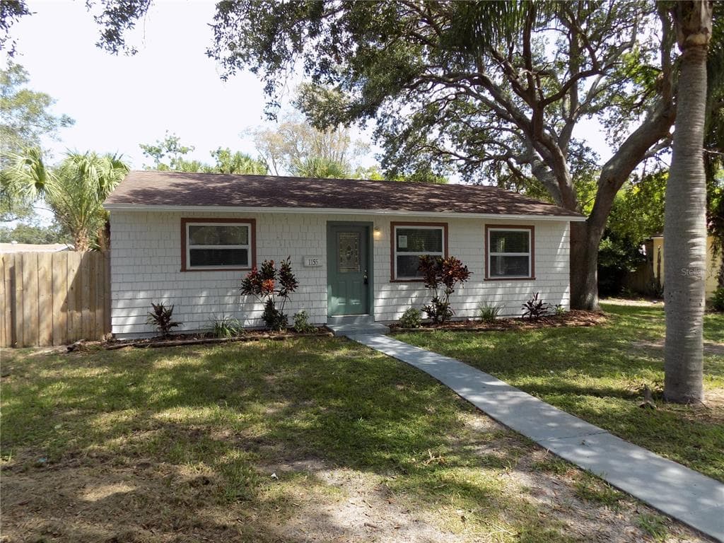 1155 37TH AVENUE N ST PETERSBURG, FL 33704