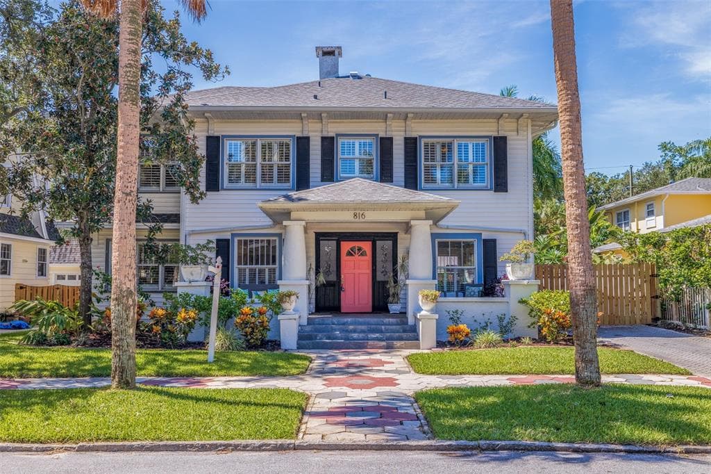 816 15TH AVENUE NE ST PETERSBURG, FL 33704