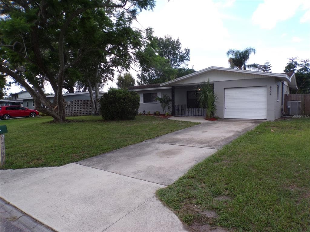 8484 JACARANDA AVENUE SEMINOLE, FL 33777