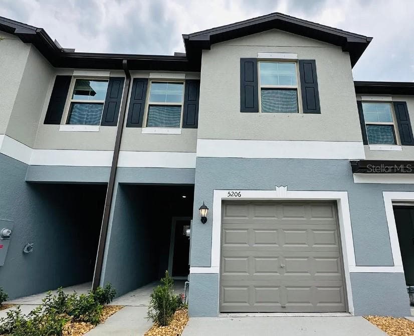 5206 FORUM BOULEVARD HOLIDAY, FL 34690