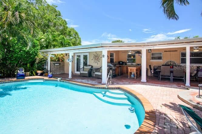 184 175TH AVENUE E REDINGTON SHORES, FL 33708