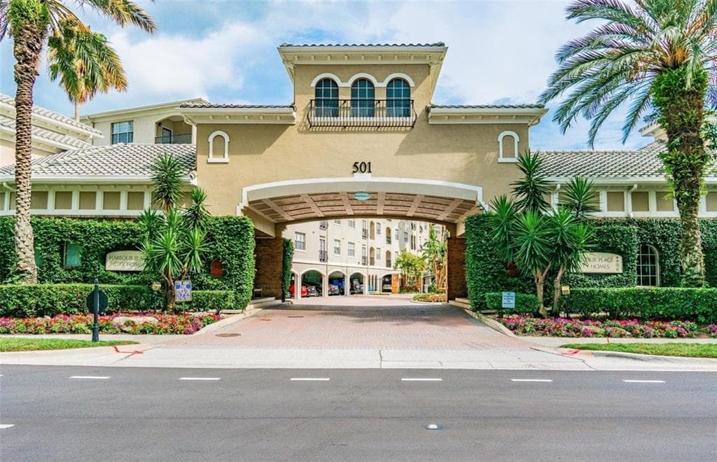 501 KNIGHTS RUN AVENUE UNIT 2203 TAMPA, FL 33602