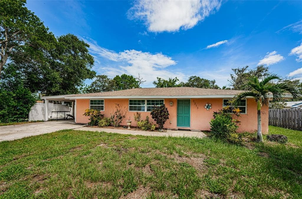 1313 FLORIDA AVENUE PALM HARBOR, FL 34683