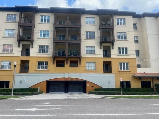 200 4TH AVENUE S UNIT 325 ST PETERSBURG, FL 33701