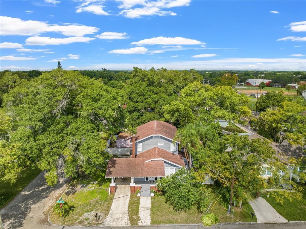 6810 N NAVIN AVENUE TAMPA, FL 33604