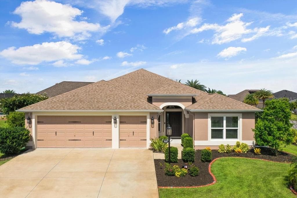4028 WOLF LANE THE VILLAGES, FL 32163