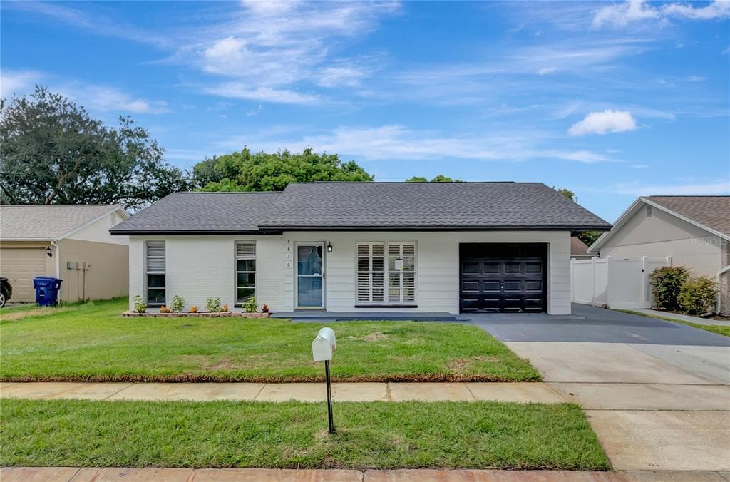 7826 AVENAL LOOP NEW PORT RICHEY, FL 34655