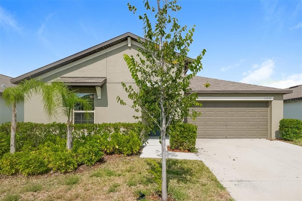 11253 RILEY PINES CIRCLE GIBSONTON, FL 33534