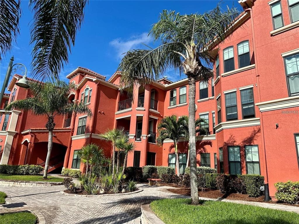2731 VIA CAPRI UNIT 934 CLEARWATER, FL 33764