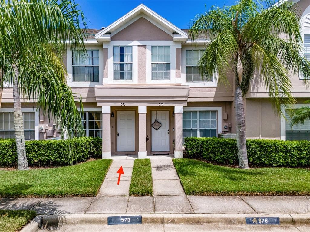 573 KENSINGTON LAKE CIRCLE BRANDON, FL 33511