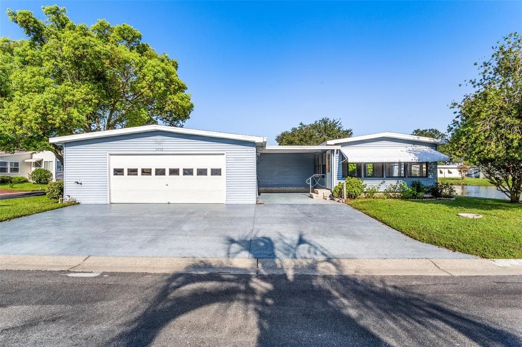 3039 SHADY CREEK DRIVE WESLEY CHAPEL, FL 33543