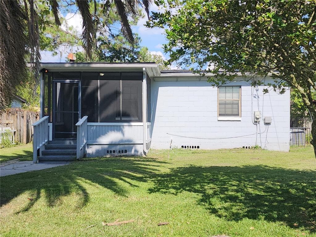 1037 SEBA STREET JACKSONVILLE, FL 32205