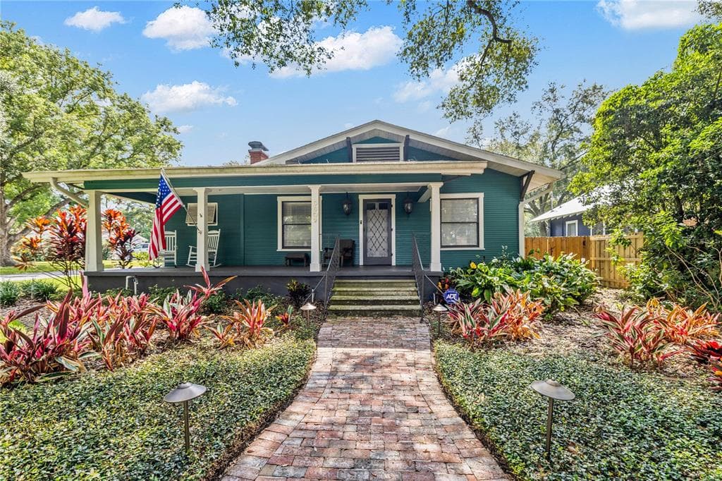 5609 N BRANCH AVENUE TAMPA, FL 33604