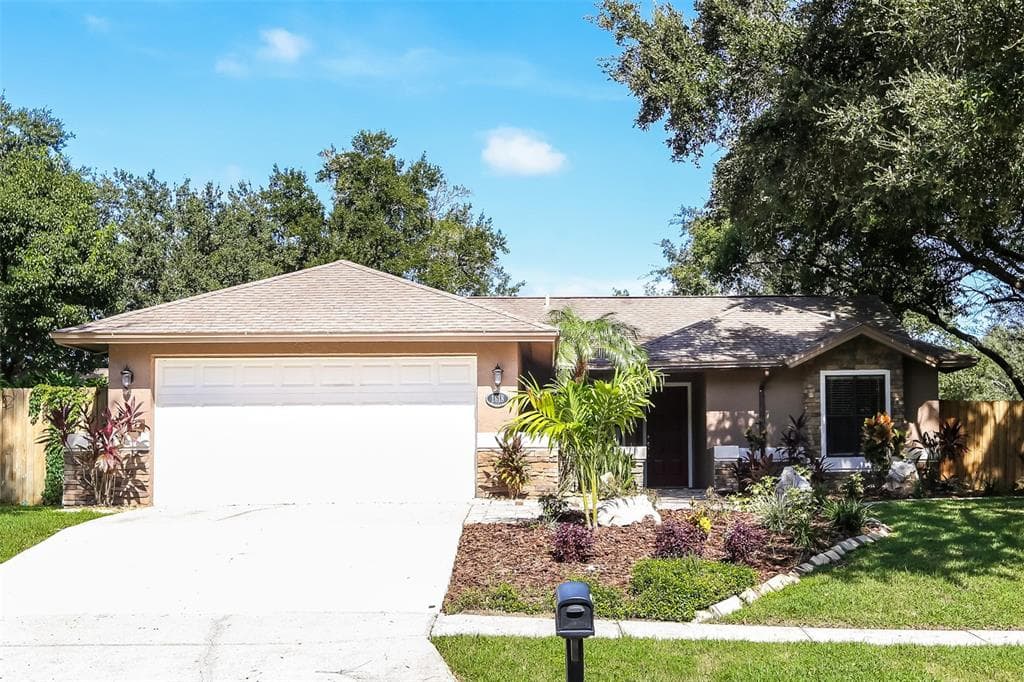 1818 LAKEWIND DRIVE BRANDON, FL 33510
