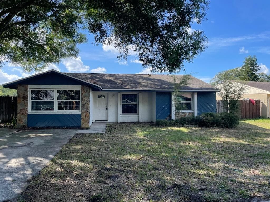 3127 SANDSPUR TAMPA, FL 33618
