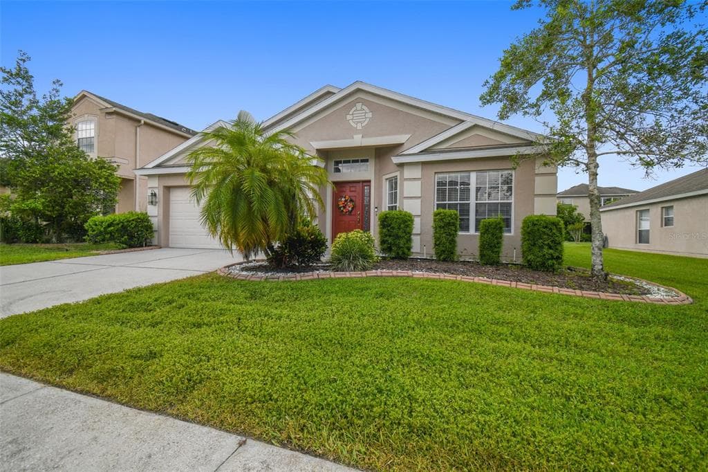 30350 GRYMES DRIVE WESLEY CHAPEL, FL 33545