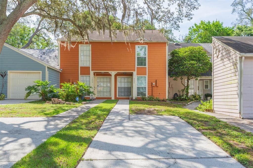 9406 FOREST HILLS CIRCLE TAMPA, FL 33612
