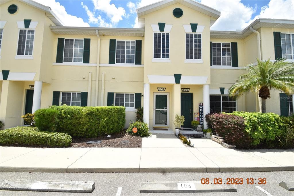 208 CAPE HARBOUR LOOP UNIT 105 BRADENTON, FL 34212