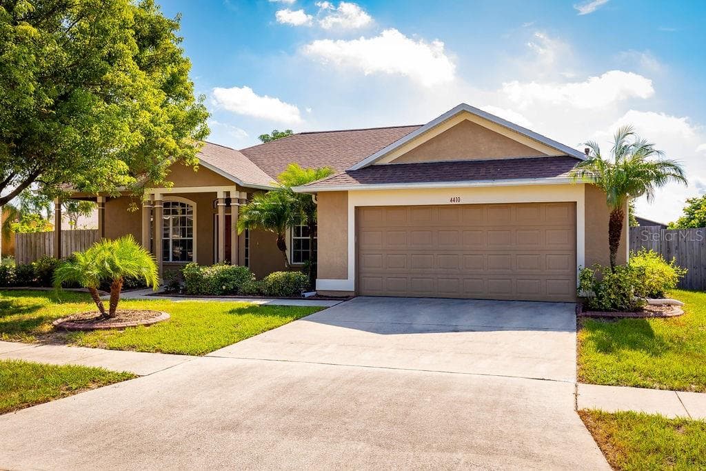 4410 BRANDON RIDGE DRIVE VALRICO, FL 33594