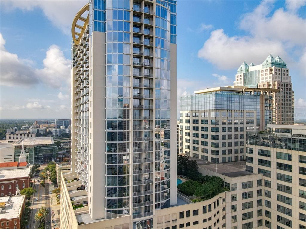 155 S COURT AVENUE UNIT 2005