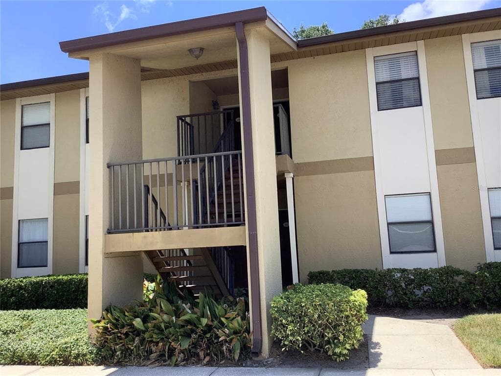 10100 SAILWINDS BOULEVARD N UNIT 202 LARGO, FL 33773