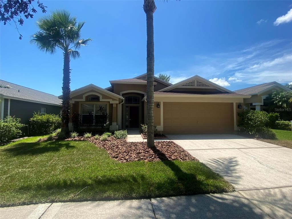 10142 HEATHER SOUND DR TAMPA, FL 33647