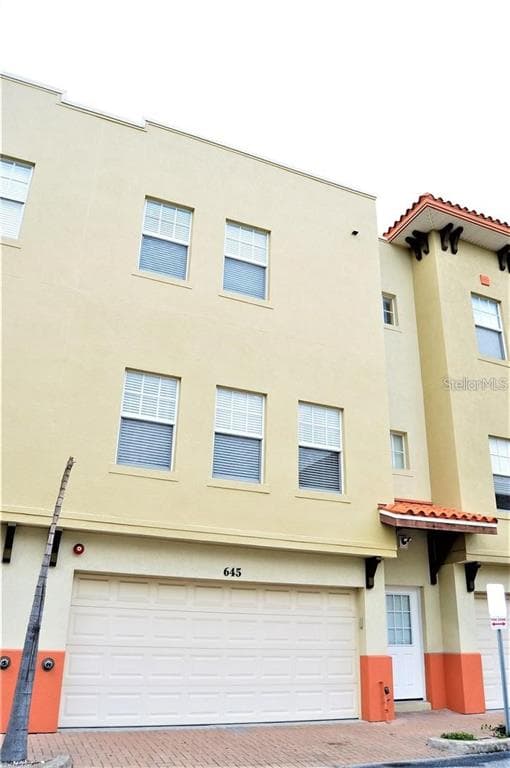 645 SIREN WIND LANE CLEARWATER, FL 33756