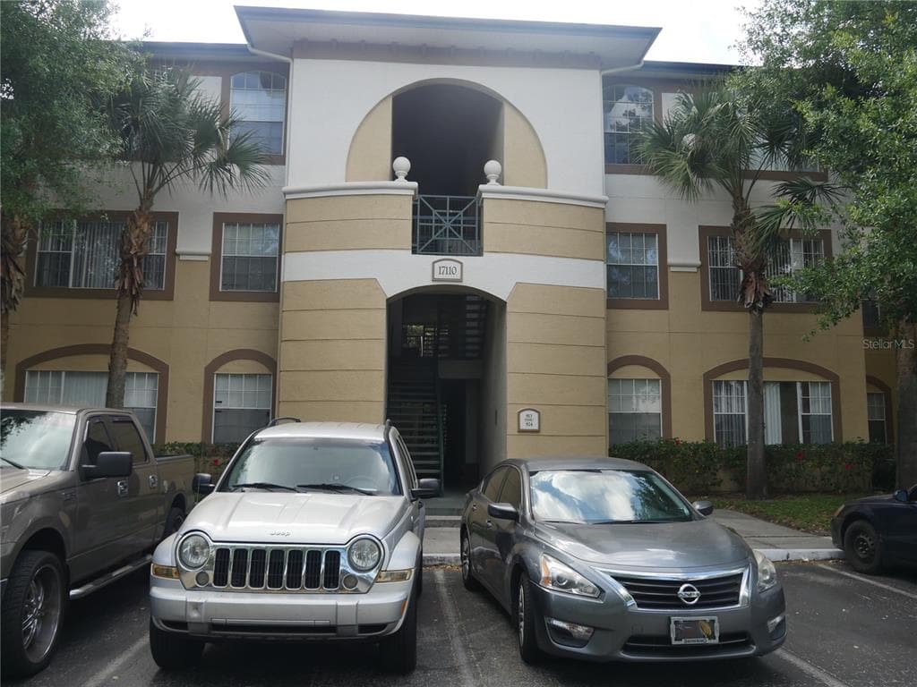 17110 CARRINGTON PARK DRIVE UNIT 819 TAMPA, FL 33647