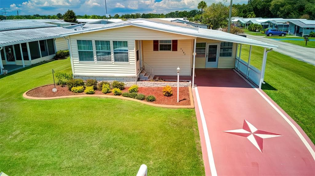 5707 LORETTA COURT ZEPHYRHILLS, FL 33542
