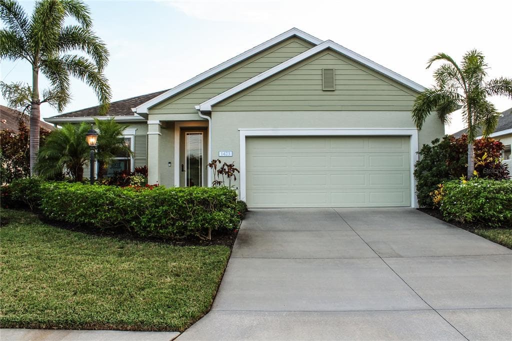 1423 BLUE HORIZON CIRCLE BRADENTON, FL 34208