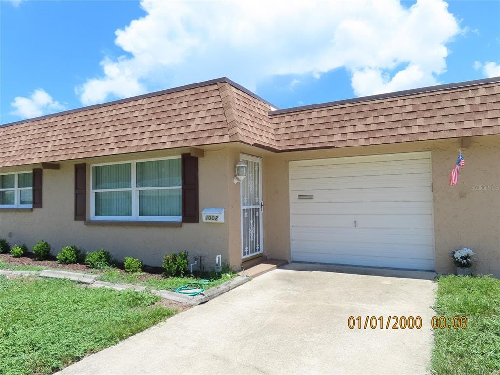 1002 CARA DRIVE UNIT 1002 LARGO, FL 33771