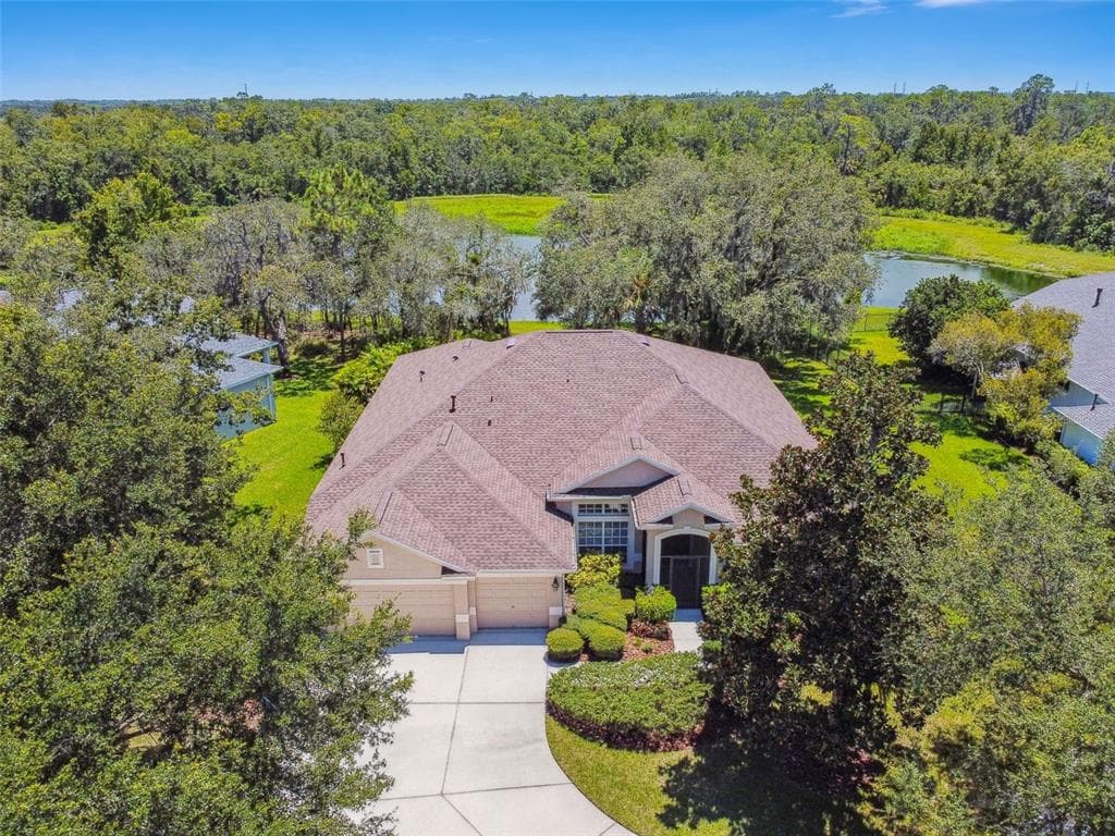 15911 SORAWATER DRIVE LITHIA, FL 33547
