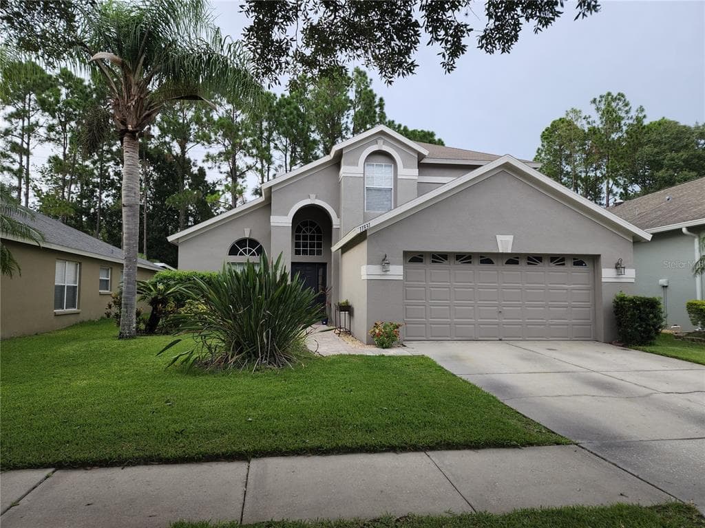 11831 DERBYSHIRE DRIVE TAMPA, FL 33626