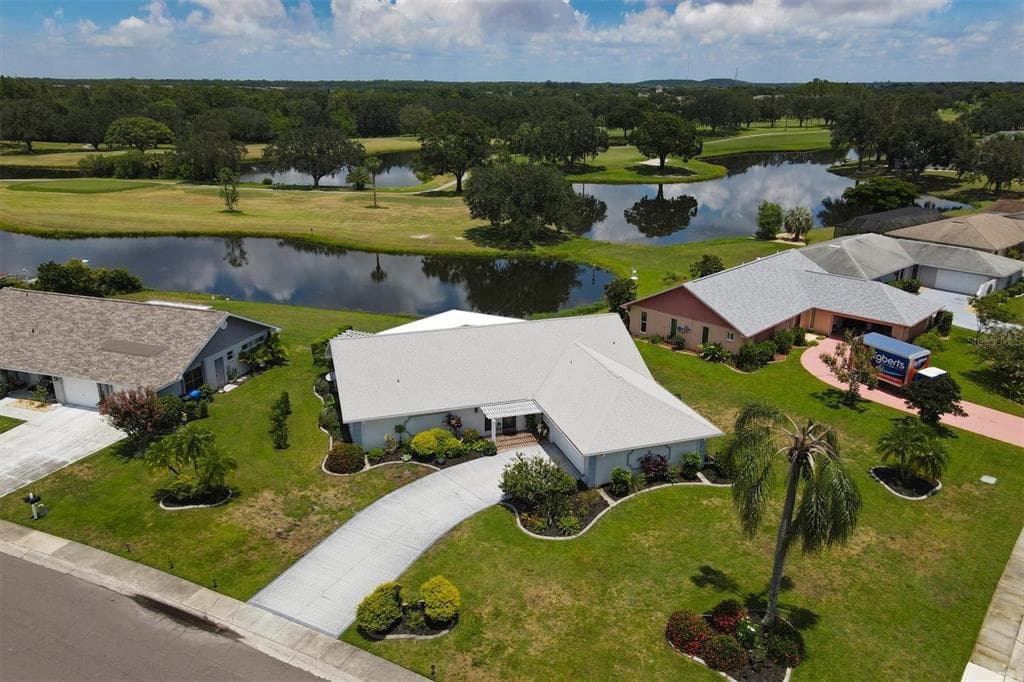 1501 BENTWOOD DRIVE SUN CITY CENTER, FL 33573
