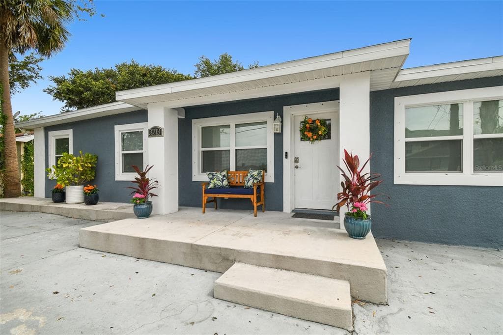 3213 W CASS STREET TAMPA, FL 33609