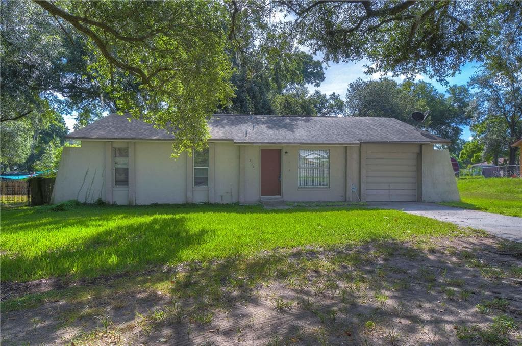 3106 S KINGSWAY ROAD SEFFNER, FL 33584