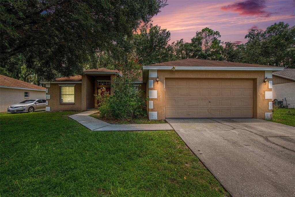 1722 GREY FOX DRIVE LAKELAND, FL 33810