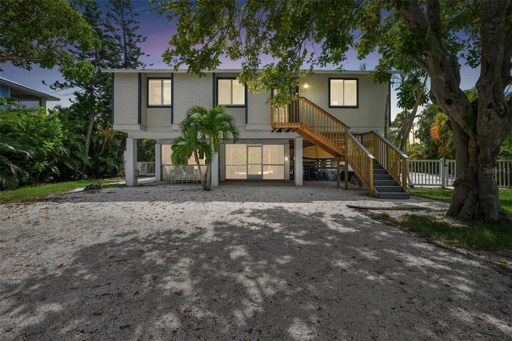 131 HAMMOCK ROAD